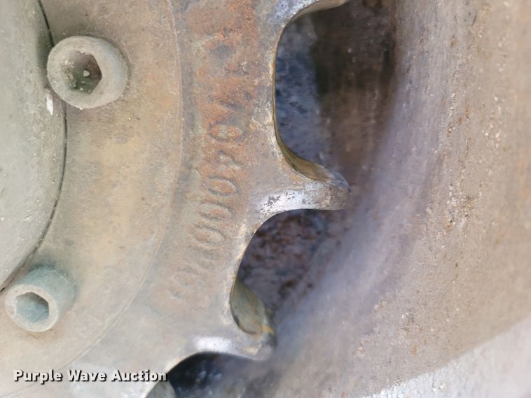 image for item LM9638 2013 New Holland C232  tracked skid steer loader