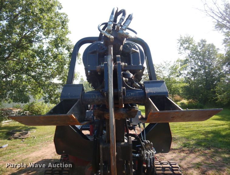 image for item MF9747 Toro RT600  vibratory cable plow