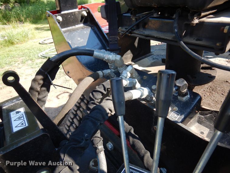 image for item MF9747 Toro RT600  vibratory cable plow