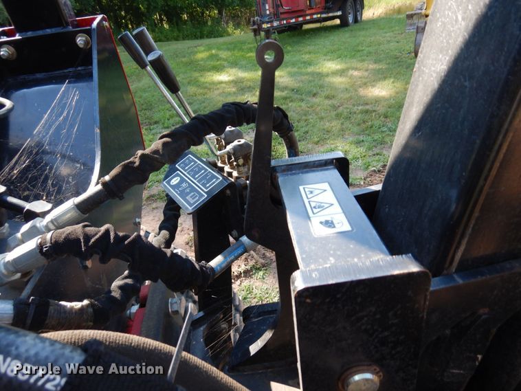 image for item MF9747 Toro RT600  vibratory cable plow