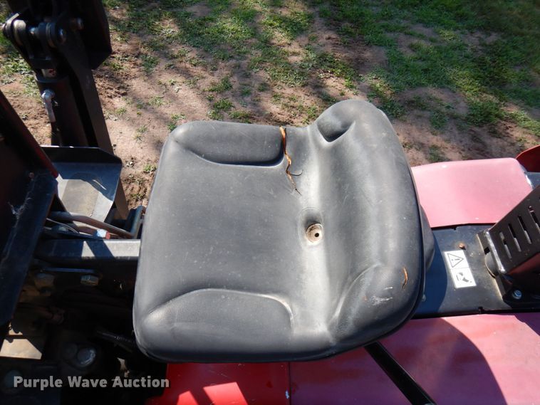 image for item MF9747 Toro RT600  vibratory cable plow