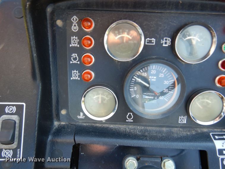 image for item MF9747 Toro RT600  vibratory cable plow