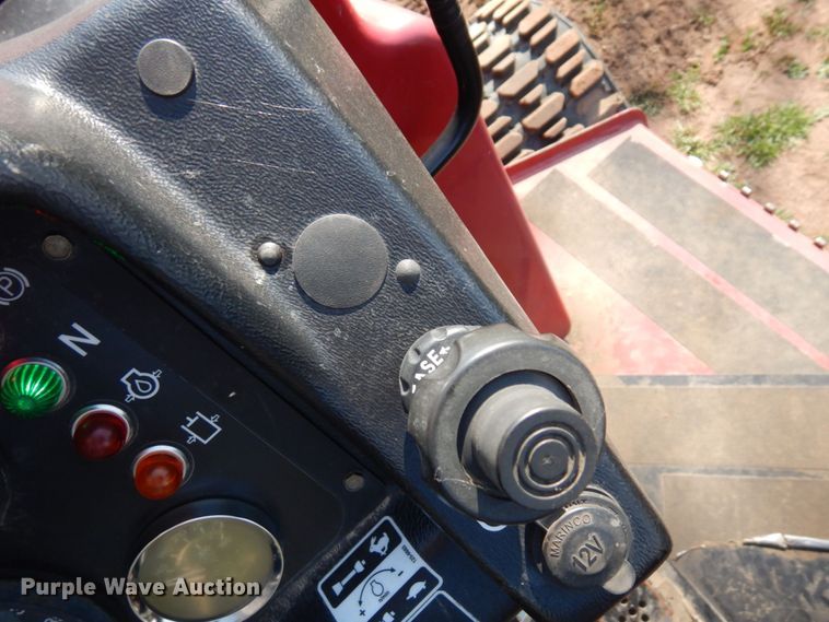 image for item MF9747 Toro RT600  vibratory cable plow