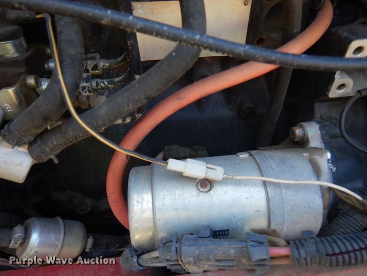 image for item MF9747 Toro RT600  vibratory cable plow