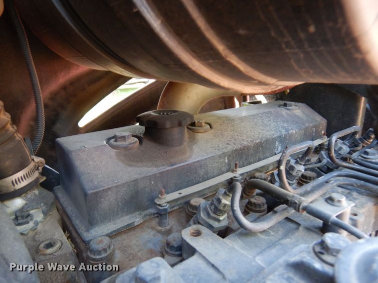 image for item MF9747 Toro RT600  vibratory cable plow