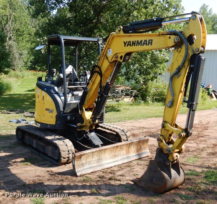 image for item MF9749 2019 Yanmar VI035-6A  mini excavator