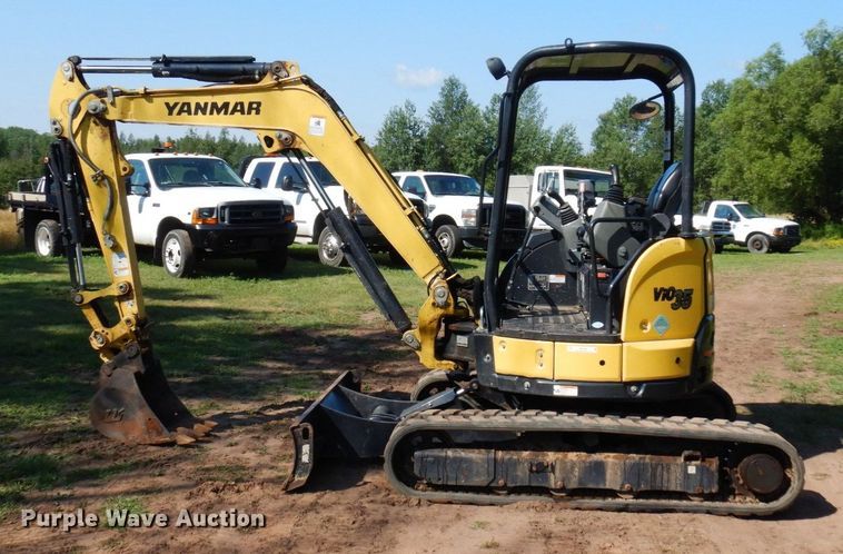 image for item MF9749 2019 Yanmar VI035-6A  mini excavator