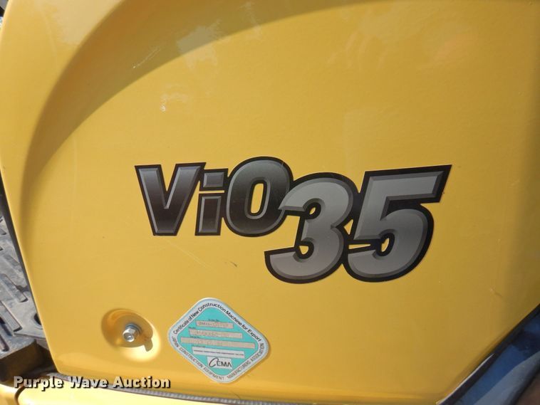 image for item MF9749 2019 Yanmar VI035-6A  mini excavator