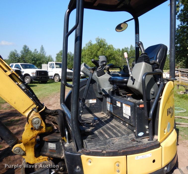 image for item MF9749 2019 Yanmar VI035-6A  mini excavator