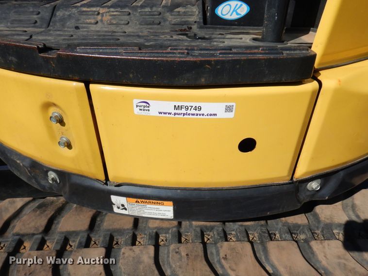 image for item MF9749 2019 Yanmar VI035-6A  mini excavator
