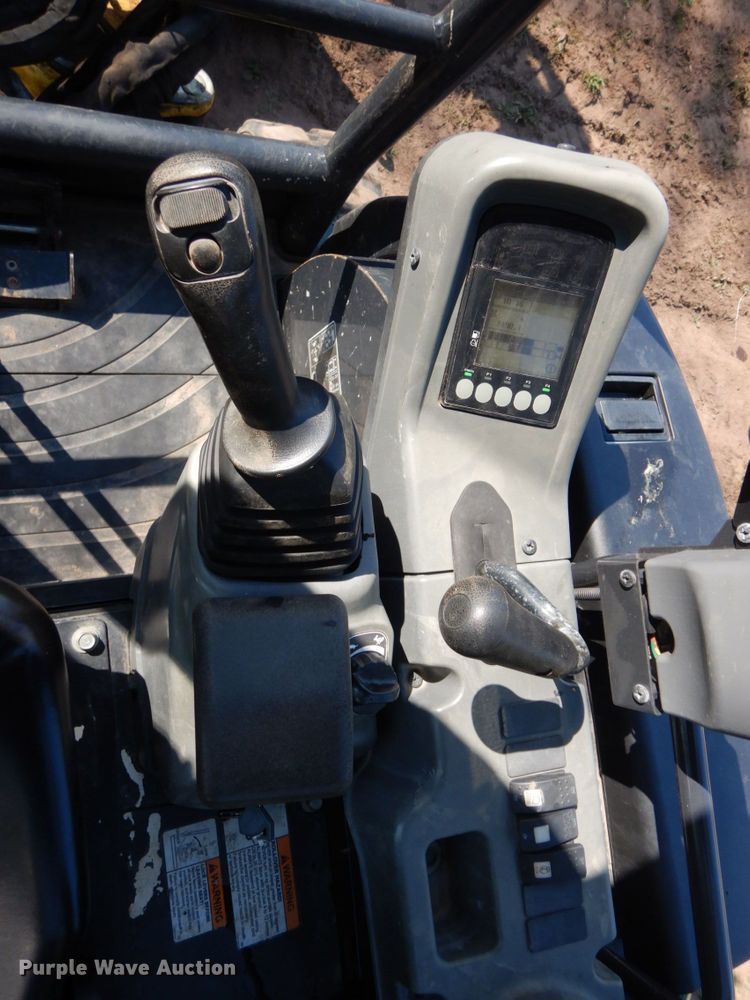 image for item MF9749 2019 Yanmar VI035-6A  mini excavator