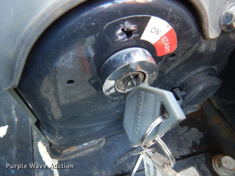 image for item MF9749 2019 Yanmar VI035-6A  mini excavator