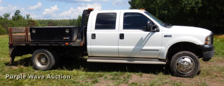 image for item MF9755 2003 Ford F450 Super Duty XL  flatbed truck
