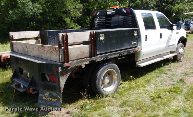 image for item MF9755 2003 Ford F450 Super Duty XL  flatbed truck