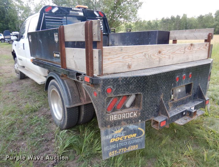 image for item MF9755 2003 Ford F450 Super Duty XL  flatbed truck