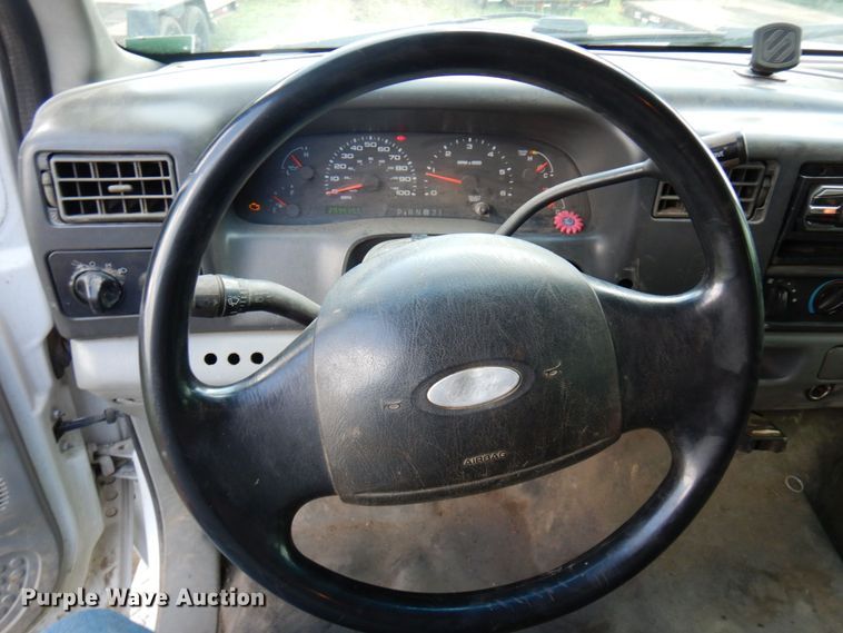 image for item MF9755 2003 Ford F450 Super Duty XL  flatbed truck