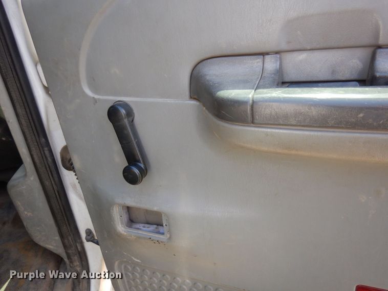 image for item MF9755 2003 Ford F450 Super Duty XL  flatbed truck