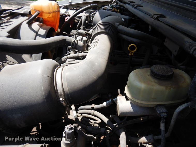 image for item MF9755 2003 Ford F450 Super Duty XL  flatbed truck