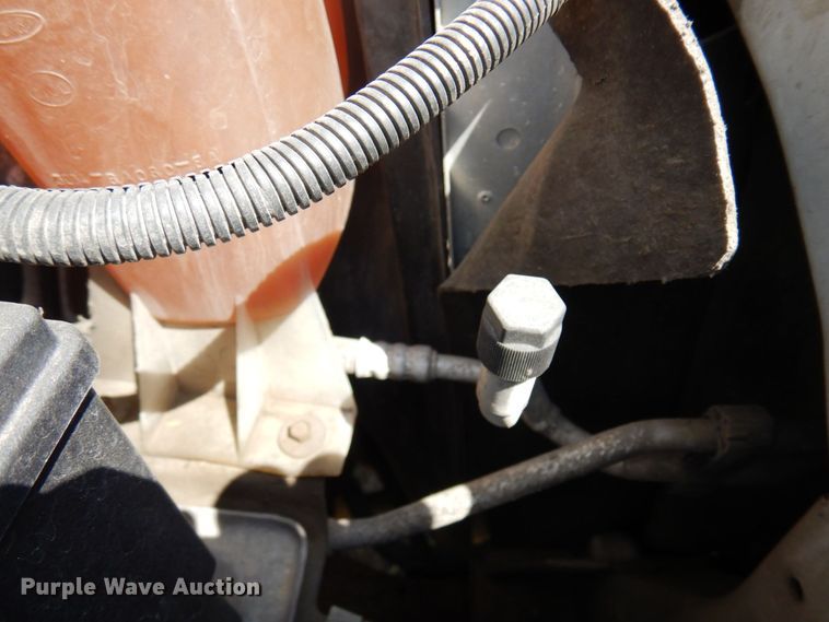 image for item MF9755 2003 Ford F450 Super Duty XL  flatbed truck