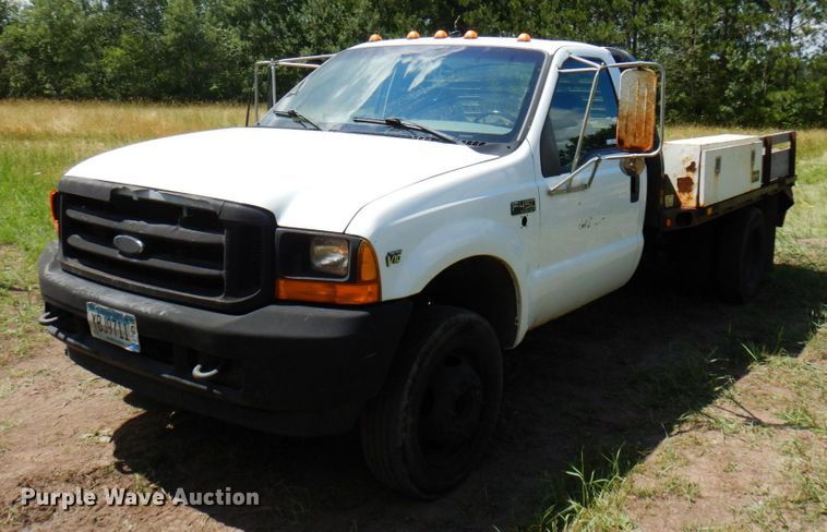 image for item MF9756 2001 Ford F450 Super Duty XL  flatbed truck