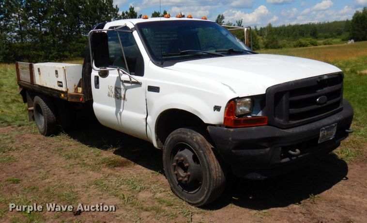 image for item MF9756 2001 Ford F450 Super Duty XL  flatbed truck