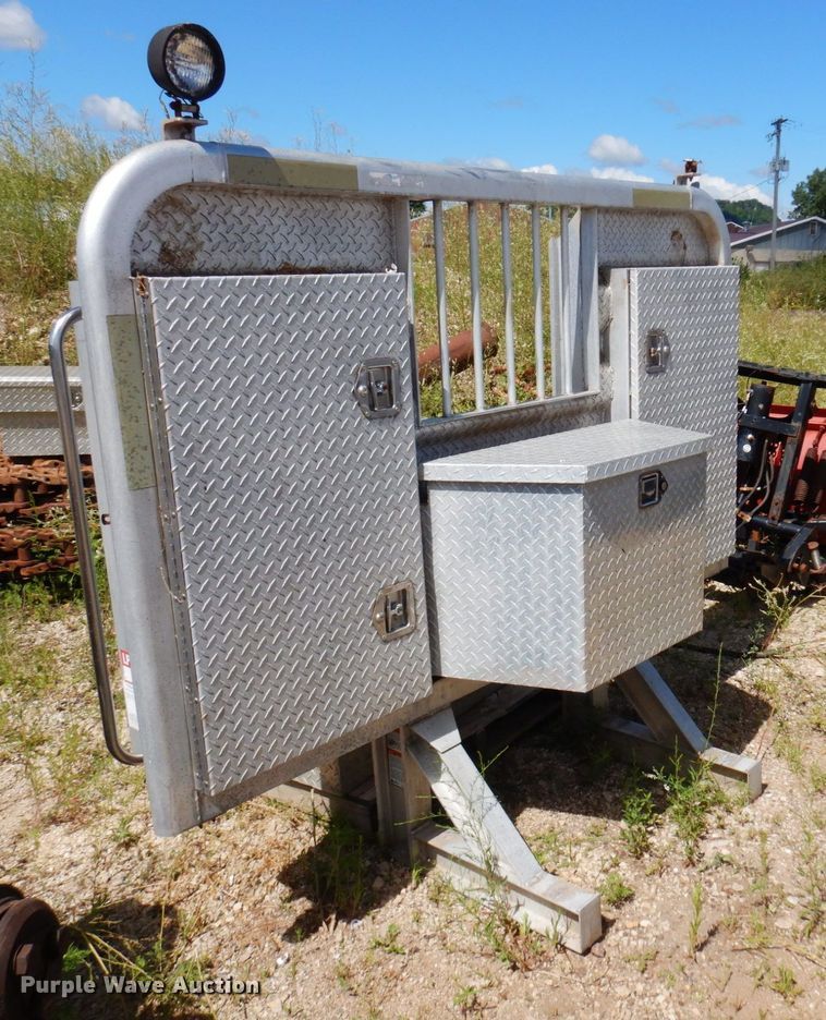 image for item MF9767 Aluminum headache rack