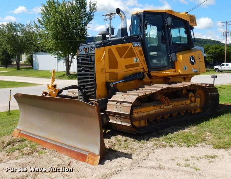 image for item MF9768 2015 John Deere 700K LGP  dozer