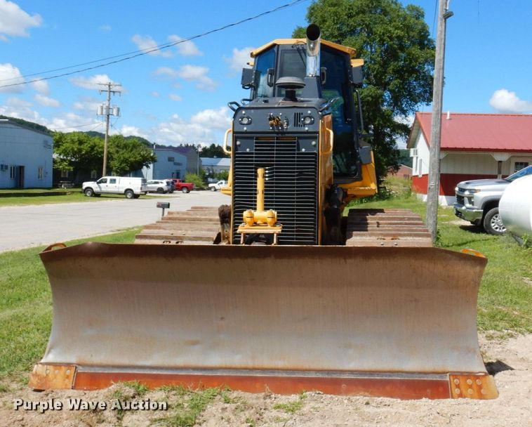 image for item MF9768 2015 John Deere 700K LGP  dozer