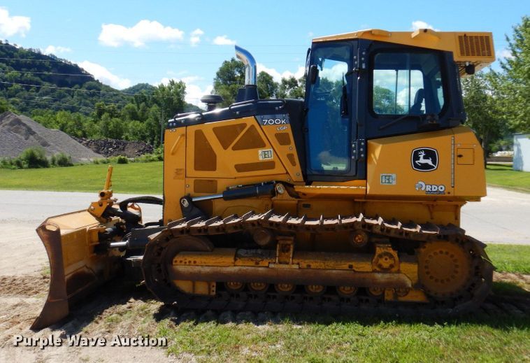 image for item MF9768 2015 John Deere 700K LGP  dozer