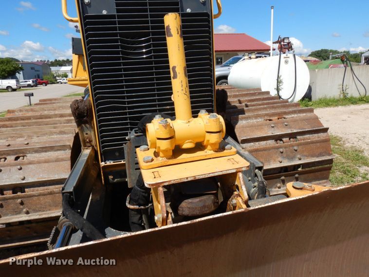 image for item MF9768 2015 John Deere 700K LGP  dozer