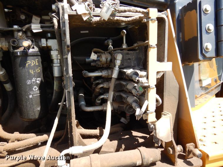 image for item MF9768 2015 John Deere 700K LGP  dozer