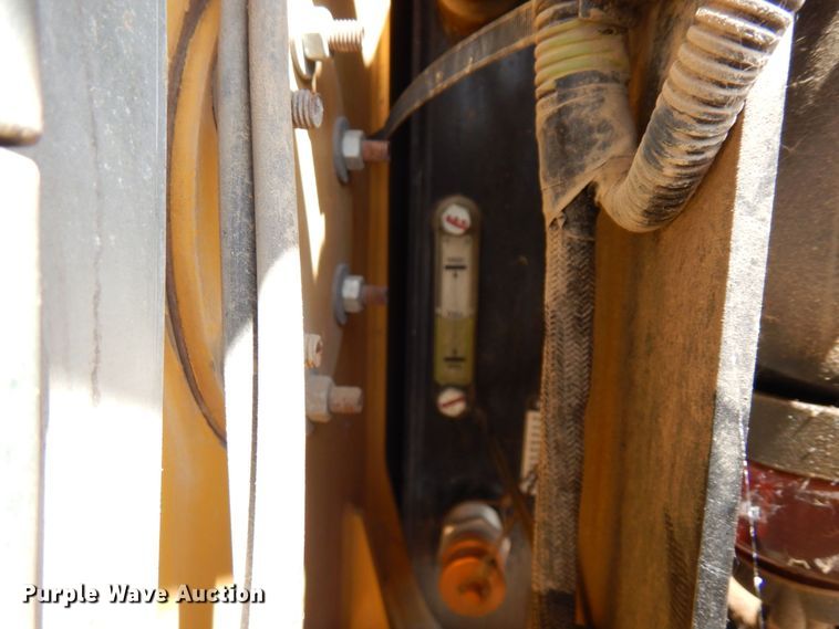 image for item MF9768 2015 John Deere 700K LGP  dozer