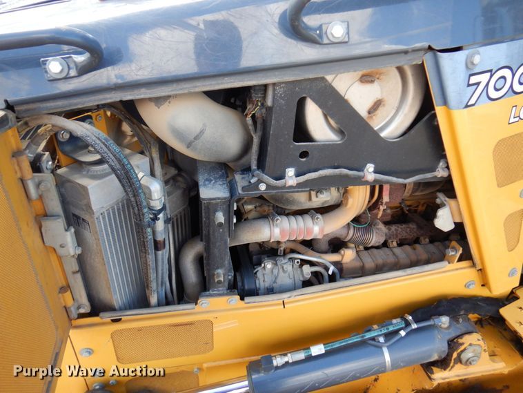 image for item MF9768 2015 John Deere 700K LGP  dozer