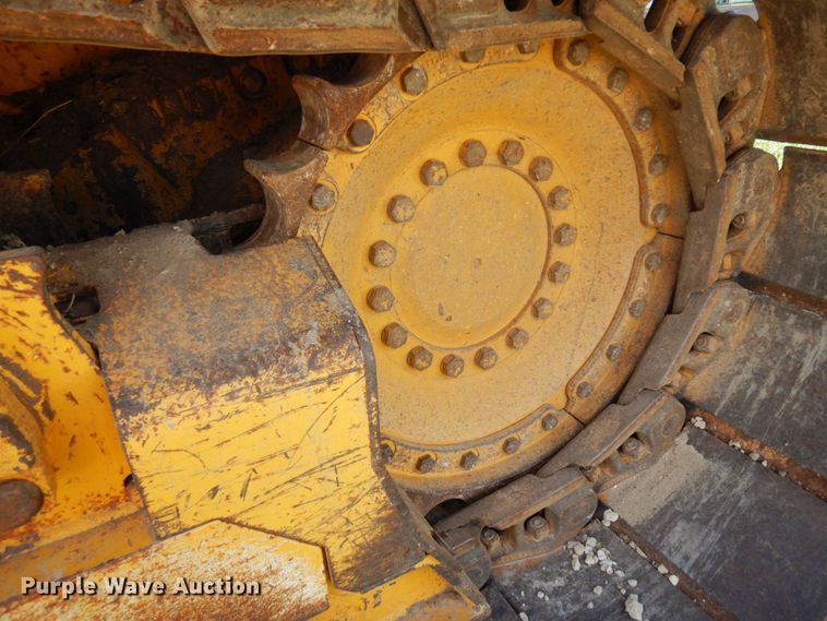 image for item MF9768 2015 John Deere 700K LGP  dozer