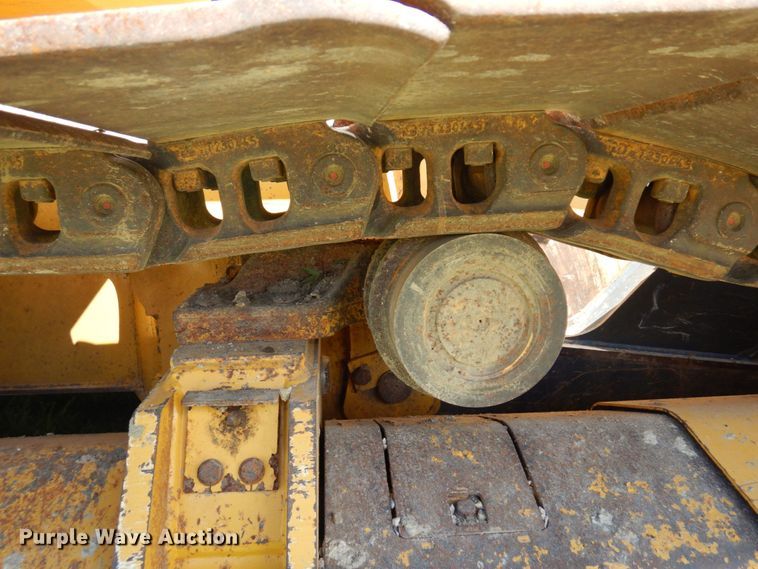 image for item MF9768 2015 John Deere 700K LGP  dozer