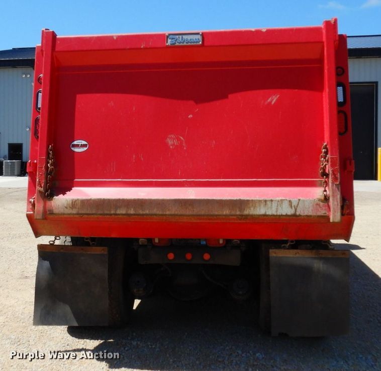 image for item MF9772 2007 Sterling L9500  dump truck