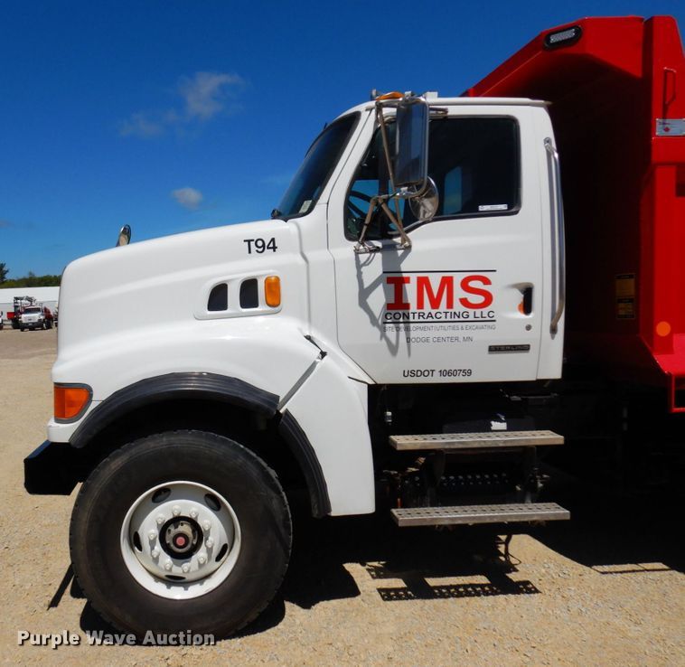 image for item MF9772 2007 Sterling L9500  dump truck