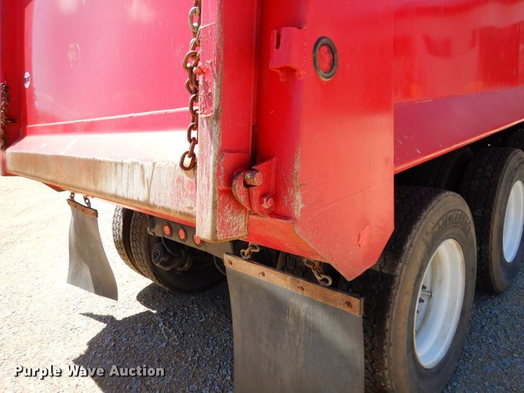 image for item MF9772 2007 Sterling L9500  dump truck