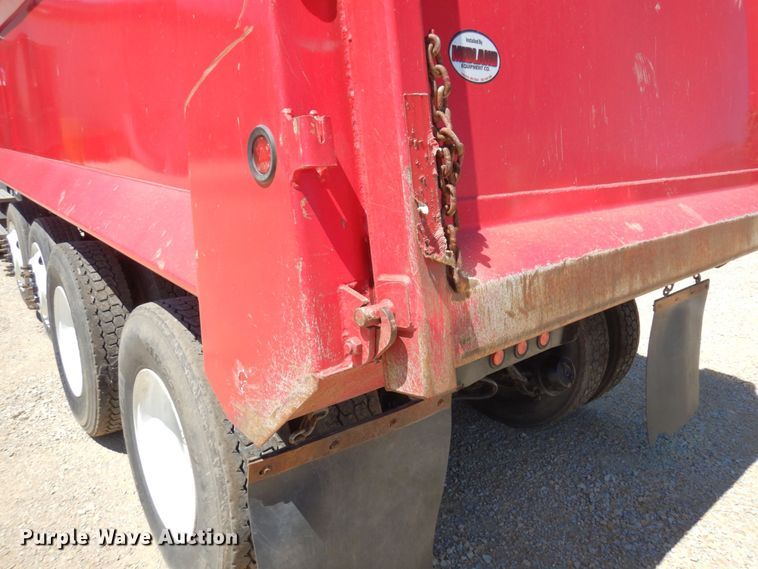 image for item MF9772 2007 Sterling L9500  dump truck