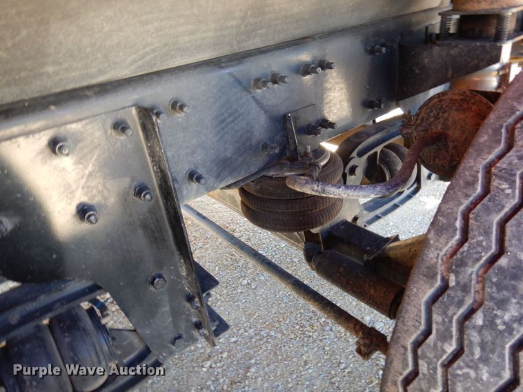 image for item MF9772 2007 Sterling L9500  dump truck