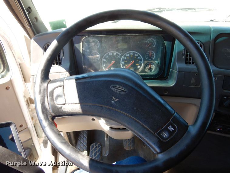 image for item MF9772 2007 Sterling L9500  dump truck