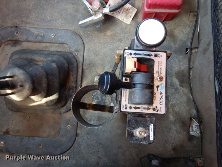 image for item MF9772 2007 Sterling L9500  dump truck