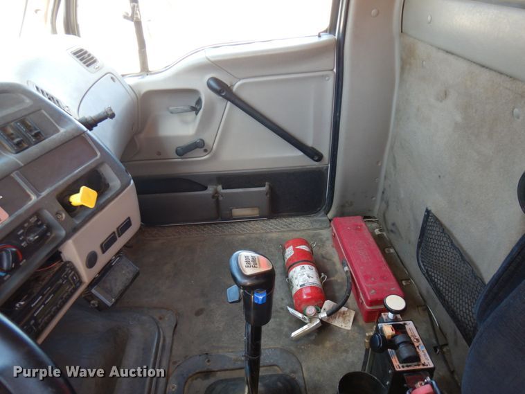 image for item MF9772 2007 Sterling L9500  dump truck