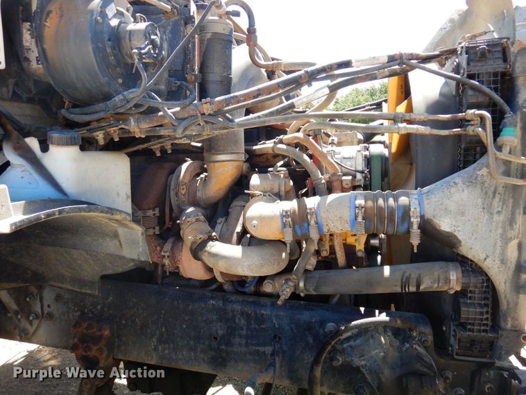 image for item MF9772 2007 Sterling L9500  dump truck