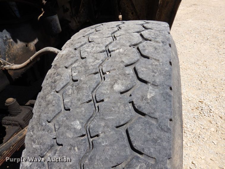 image for item MF9772 2007 Sterling L9500  dump truck