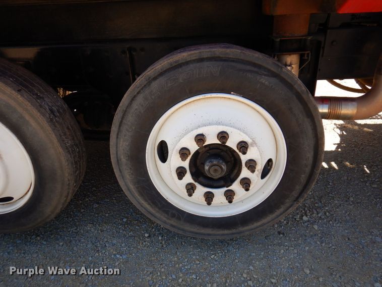 image for item MF9772 2007 Sterling L9500  dump truck