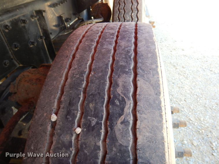 image for item MF9772 2007 Sterling L9500  dump truck