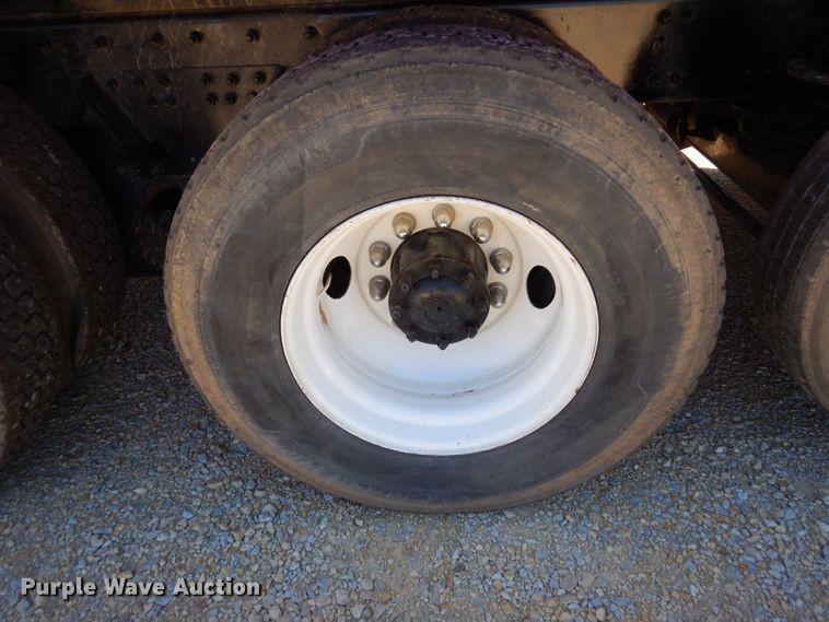 image for item MF9772 2007 Sterling L9500  dump truck