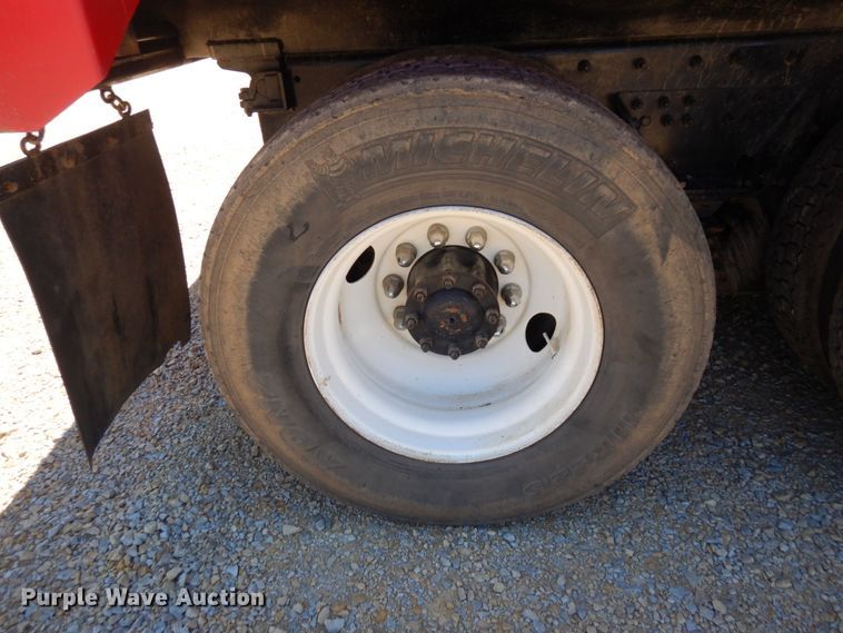 image for item MF9772 2007 Sterling L9500  dump truck