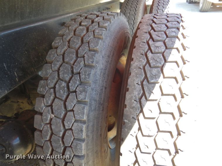 image for item MF9772 2007 Sterling L9500  dump truck